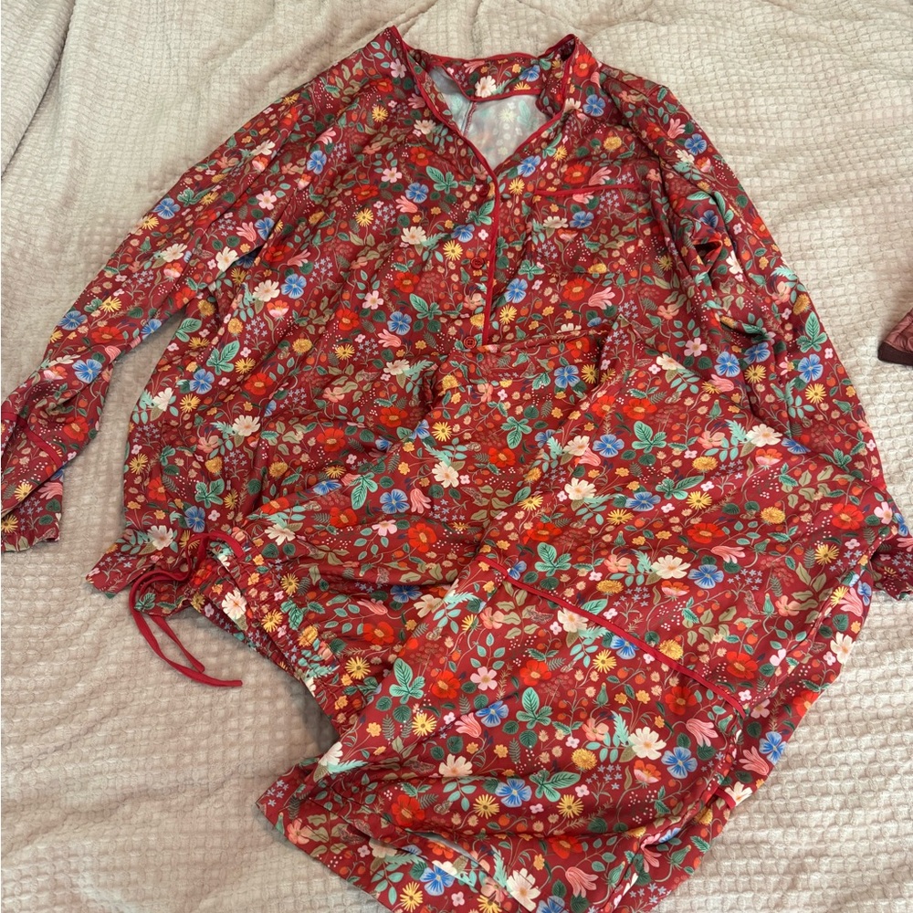 Paper rifle co pajamas size XL